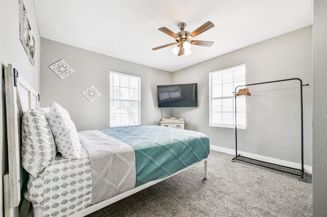 2727 Avenue K, Galveston, TX 77550