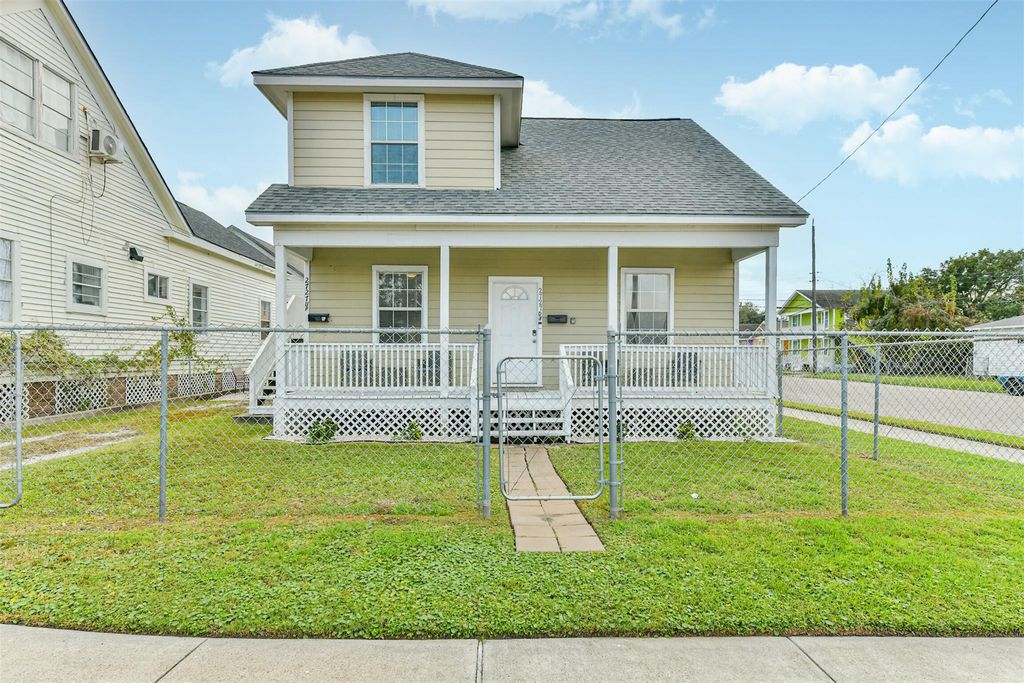 2727 Avenue K, Galveston, TX 77550