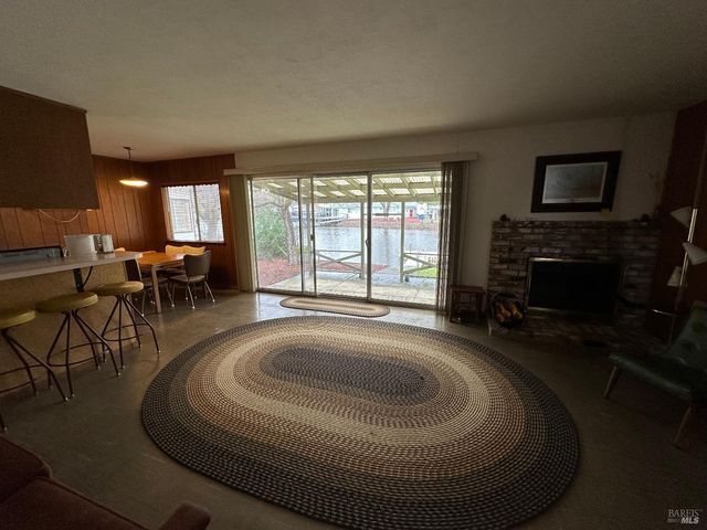 12724 Island Cir, Clearlake Oaks, CA 95423