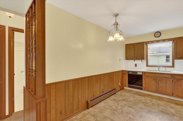 655 Blue Ash Drive 114, Grand Rapids, MI 49548