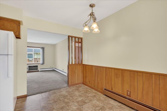 655 Blue Ash Drive 114, Grand Rapids, MI 49548