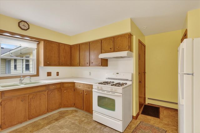 655 Blue Ash Drive 114, Grand Rapids, MI 49548