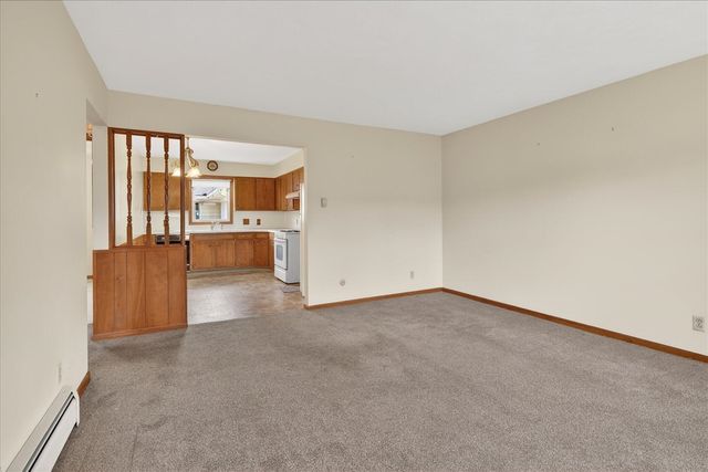 655 Blue Ash Drive 114, Grand Rapids, MI 49548