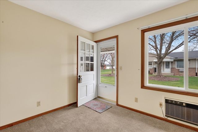 655 Blue Ash Drive 114, Grand Rapids, MI 49548