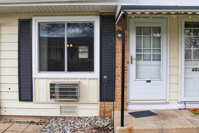 655 Blue Ash Drive 114, Grand Rapids, MI 49548