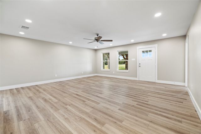 5580 County Road 3704, Athens, TX 75752