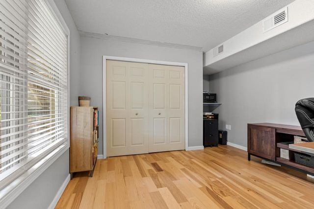 1119 Bluff Pass S, Chaska, MN 55318