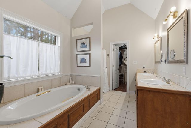 66 Cambrooke, Hattiesburg, MS 39402