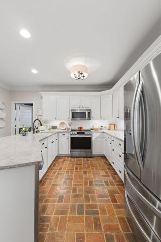 66 Cambrooke, Hattiesburg, MS 39402