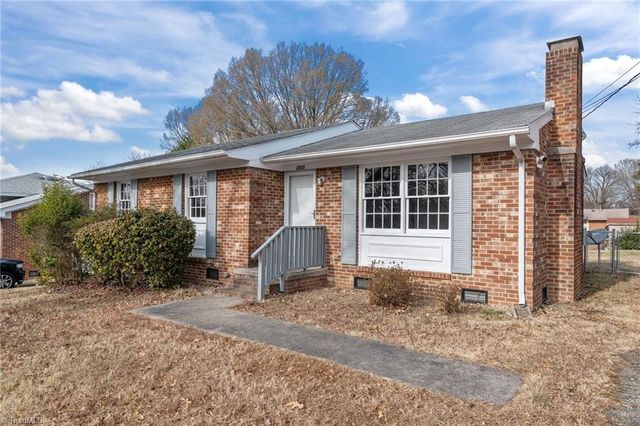 2214 Woodberry Drive, Greensboro, NC 27403