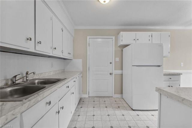 2214 Woodberry Drive, Greensboro, NC 27403