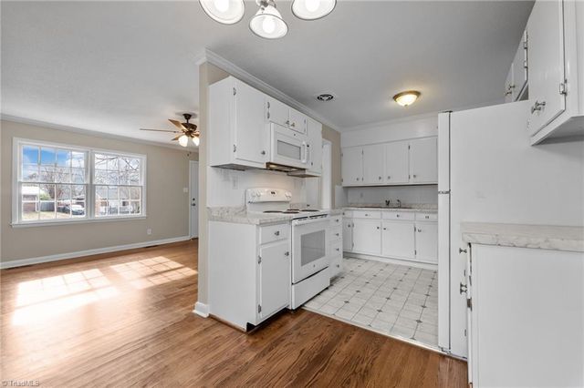 2214 Woodberry Drive, Greensboro, NC 27403