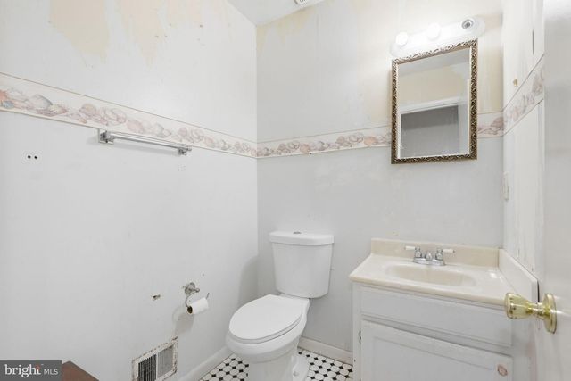 6369 SILVER RIDGE CIR, Alexandria, VA 22315