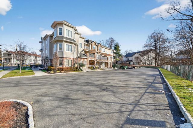 2 Bluefield Drive 103, Spring Valley, NY 10977