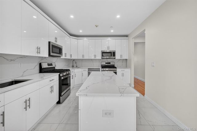 2 Bluefield Drive 103, Spring Valley, NY 10977