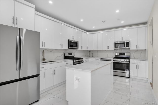 2 Bluefield Drive 103, Spring Valley, NY 10977