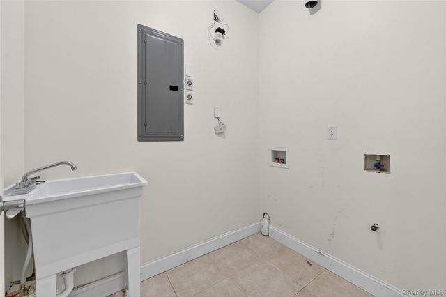 2 Bluefield Drive 103, Spring Valley, NY 10977