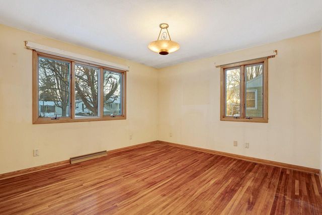 217 Lake STREET, Holmen, WI 54636