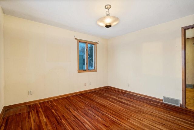 217 Lake STREET, Holmen, WI 54636