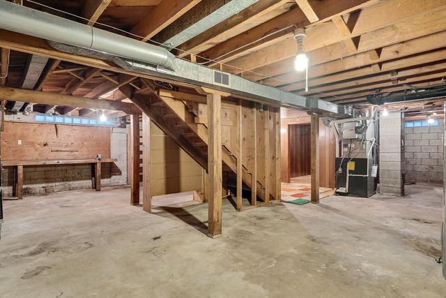 217 Lake STREET, Holmen, WI 54636