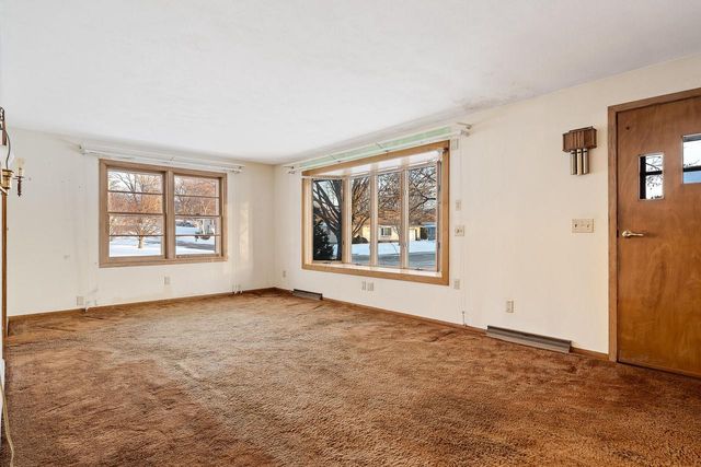 217 Lake STREET, Holmen, WI 54636