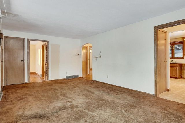 217 Lake STREET, Holmen, WI 54636