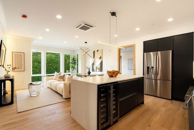 388 Washington Street 405, Quincy, MA 02169