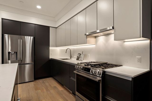 388 Washington Street 405, Quincy, MA 02169