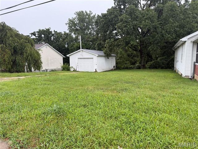 2110 Missouri Avenue, Festus, MO 63028