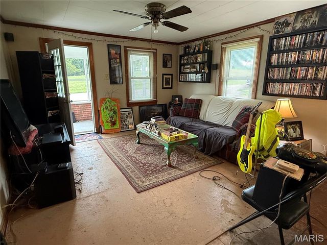 2110 Missouri Avenue, Festus, MO 63028