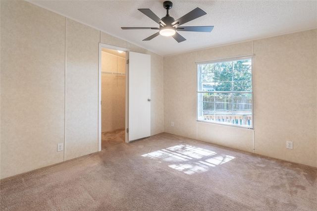 13811 COUNTY ROAD 109D, Lady Lake, FL 32159