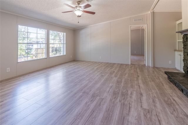 13811 COUNTY ROAD 109D, Lady Lake, FL 32159