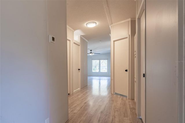 13811 COUNTY ROAD 109D, Lady Lake, FL 32159