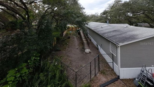 13811 COUNTY ROAD 109D, Lady Lake, FL 32159