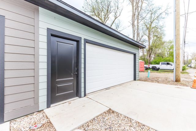 718 N Walnut Street, Muncie, IN 47305