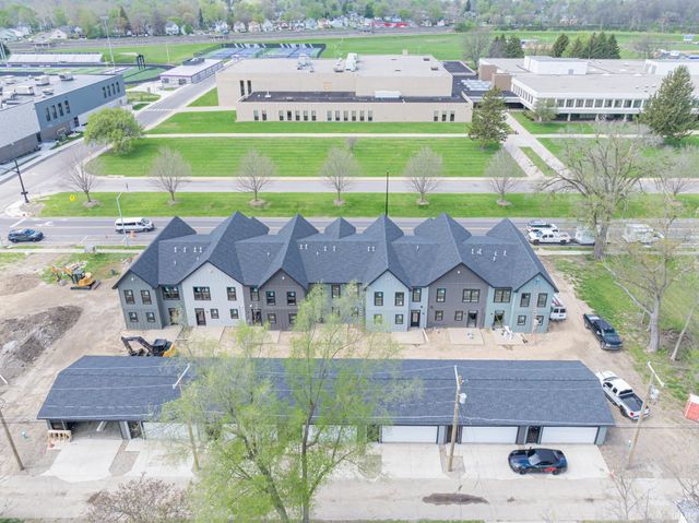 718 N Walnut Street, Muncie, IN 47305