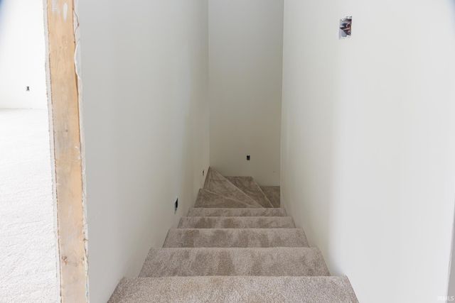 718 N Walnut Street, Muncie, IN 47305