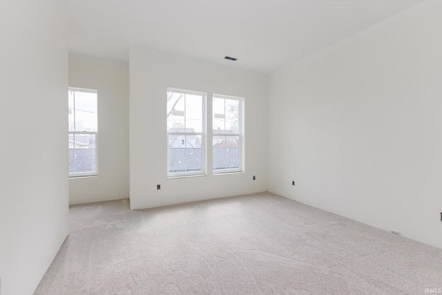 718 N Walnut Street, Muncie, IN 47305