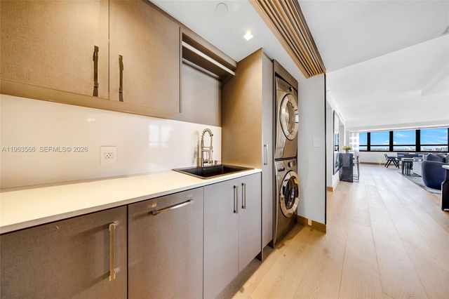 10205 Collins Ave 1002, Bal Harbour, FL 33154