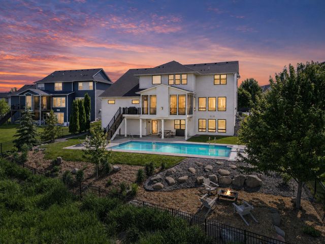 5860 Club Valley Road, Excelsior, MN 55331