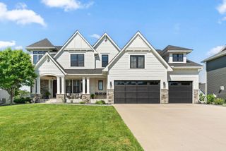 5860 Club Valley Road, Excelsior, MN 55331
