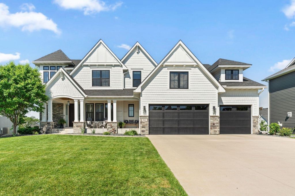 5860 Club Valley Road, Excelsior, MN 55331