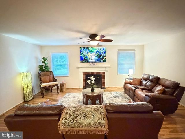 12847 HOLIDAY LN, Bowie, MD 20716