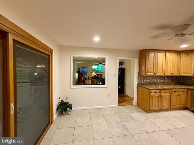 12847 HOLIDAY LN, Bowie, MD 20716