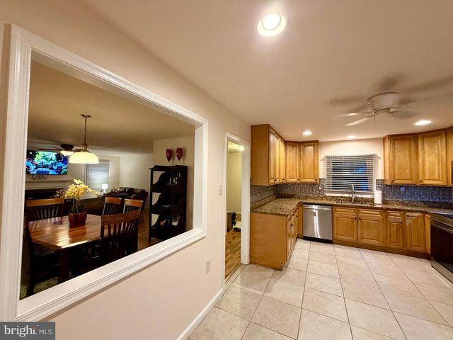 12847 HOLIDAY LN, Bowie, MD 20716