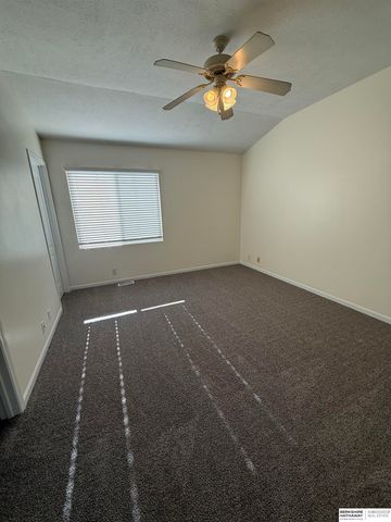 18207 Margo Street, Omaha, NE 68136