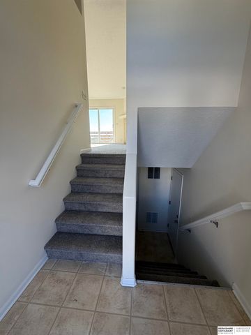 18207 Margo Street, Omaha, NE 68136