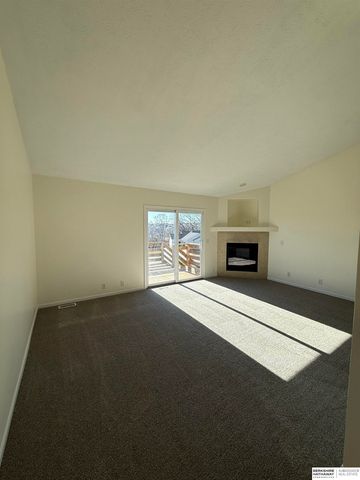 18207 Margo Street, Omaha, NE 68136