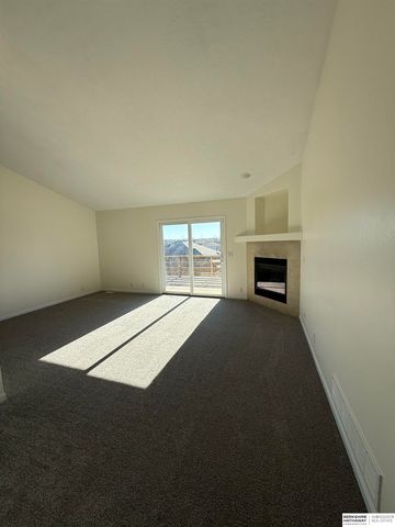 18207 Margo Street, Omaha, NE 68136