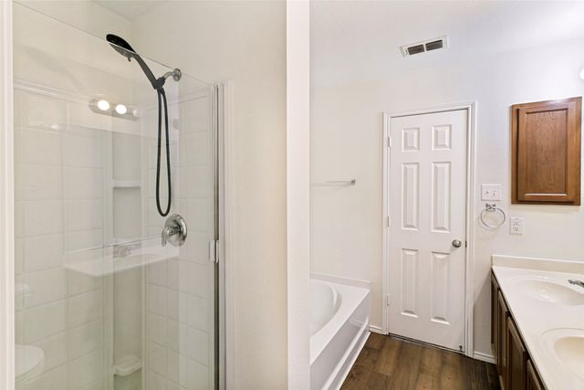 1208 Krista Drive, Burleson, TX 76028